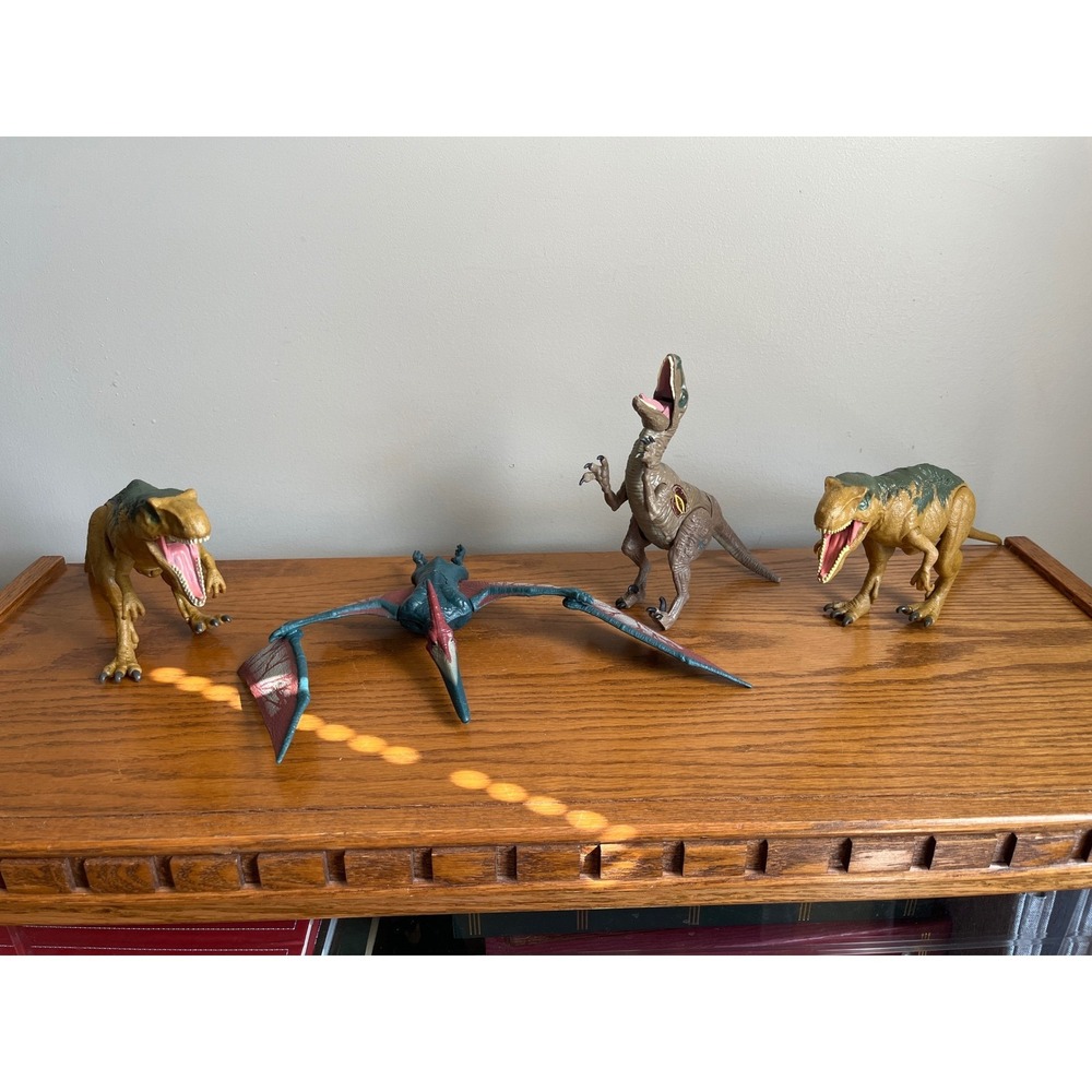 Lot Of 4 Jurassic Park Dinosaur Figures with Sound Works!